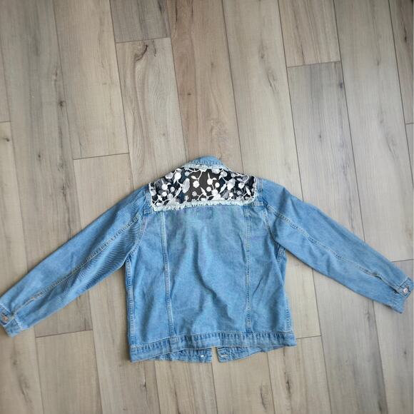 Love Tree Floral Lace Denim Button Up Jacket Women Sz L - Picture 4 of 8